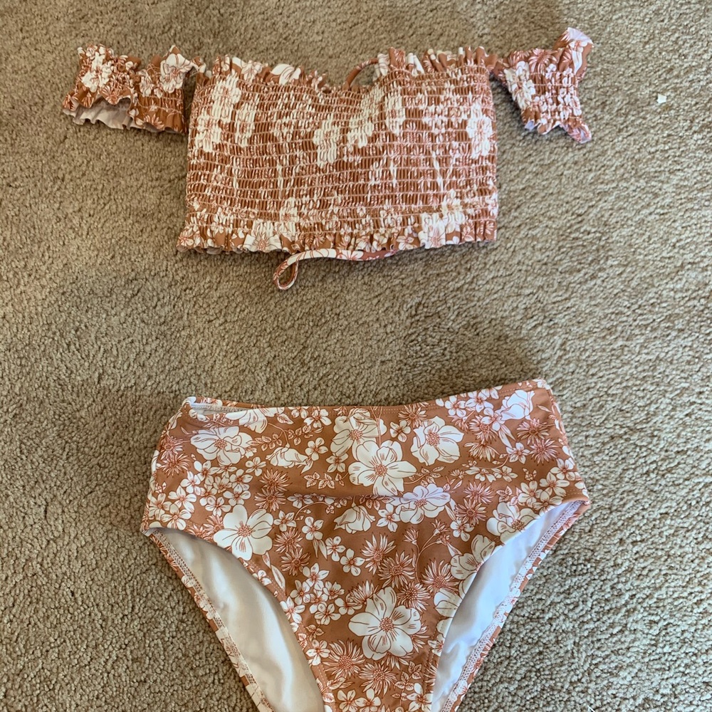 Baithing Suit Set